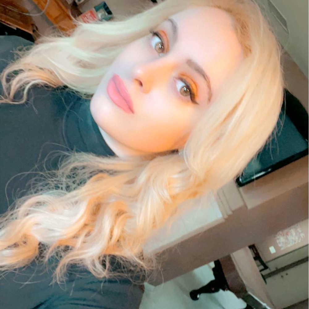 Meet your Posher, Ariana